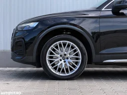 
										Audi Q5 40 TDI quattro S tronic S line business full									
