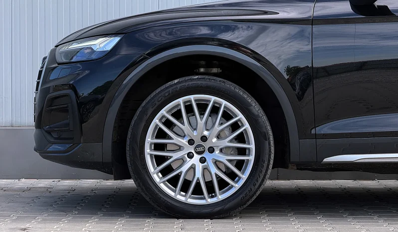
								Audi Q5 40 TDI quattro S tronic S line business full									
