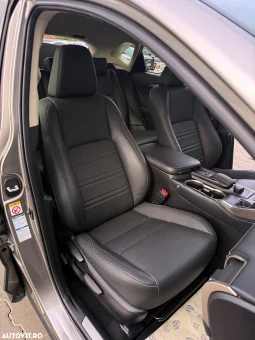 
										Lexus Seria NX 300h AWD Luxury full									