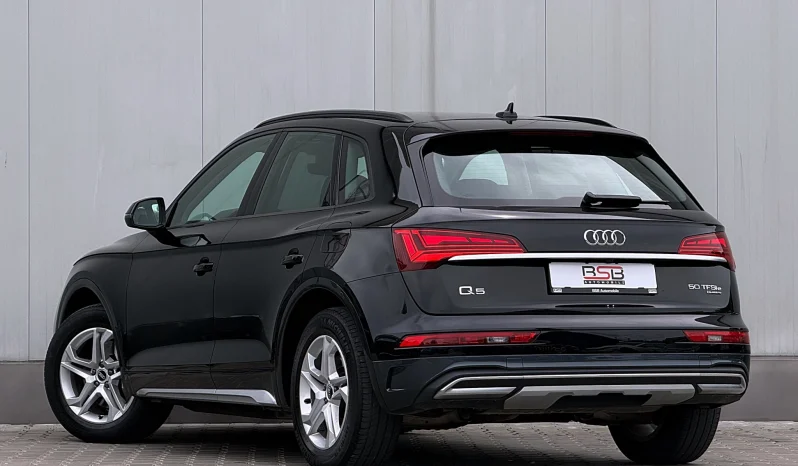 
								Audi Q5 50 TFSI e quattro S tronic PHEV S Line full									