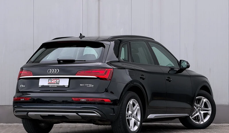 
								Audi Q5 50 TFSI e quattro S tronic PHEV S Line full									