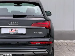 
										Audi Q5 50 TFSI e quattro S tronic PHEV S Line full									
