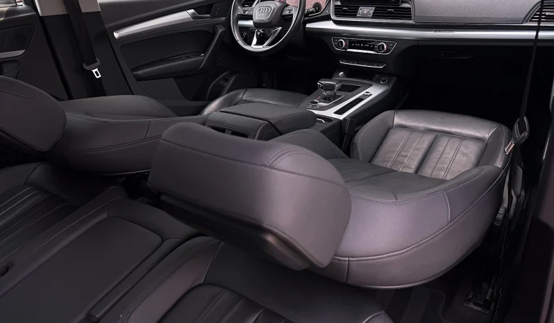 
								Audi Q5 50 TFSI e quattro S tronic PHEV S Line full									