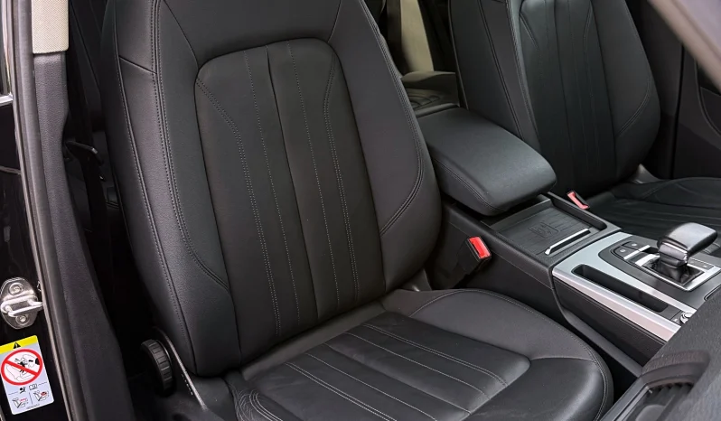 
								Audi Q5 50 TFSI e quattro S tronic PHEV S Line full									