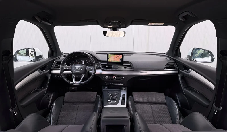 
								Audi Q5 2.0 40 TDI quattro S tronic Design full									