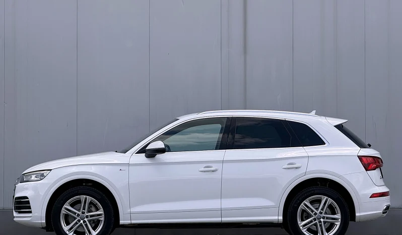 
								Audi Q5 2.0 40 TDI quattro S tronic Design full									