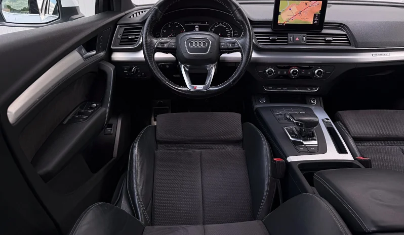 
								Audi Q5 2.0 40 TDI quattro S tronic Design full									