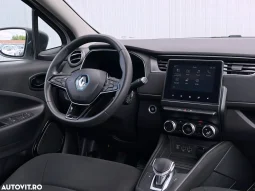 
										Renault ZOE 40 R110 Life full									