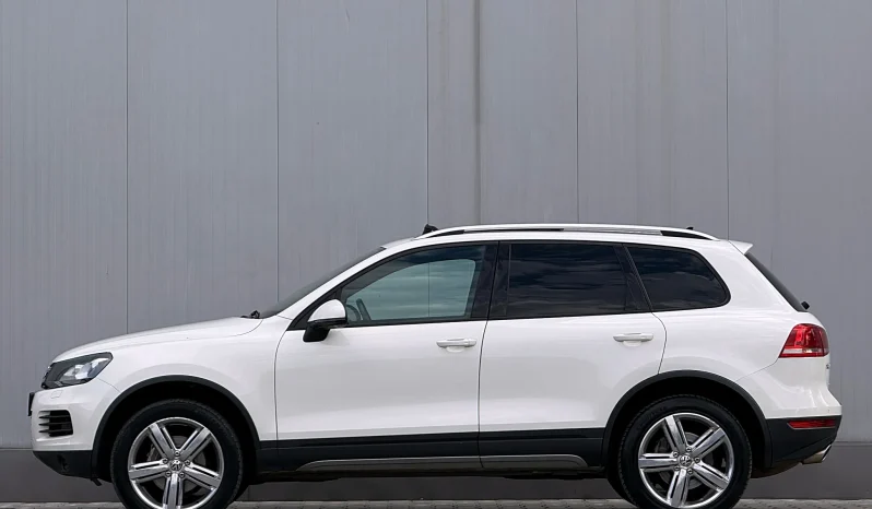
								Volkswagen Touareg full									