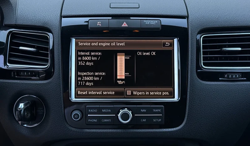 
								Volkswagen Touareg full									