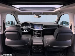 
										Volkswagen Touareg 3.0 V6 TDI 4Motion DPF Automatik Elegance full									