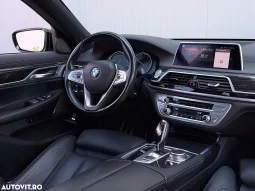 
										BMW Seria 7 740Li full									