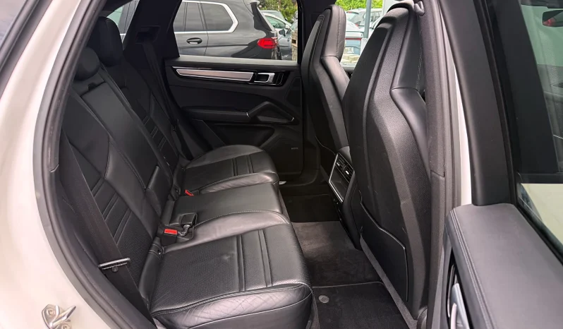 
								Porsche Cayenne S full									
