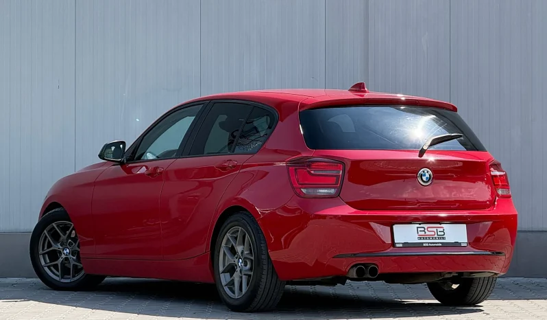 
								BMW Seria 1 118d Sport Line full									
