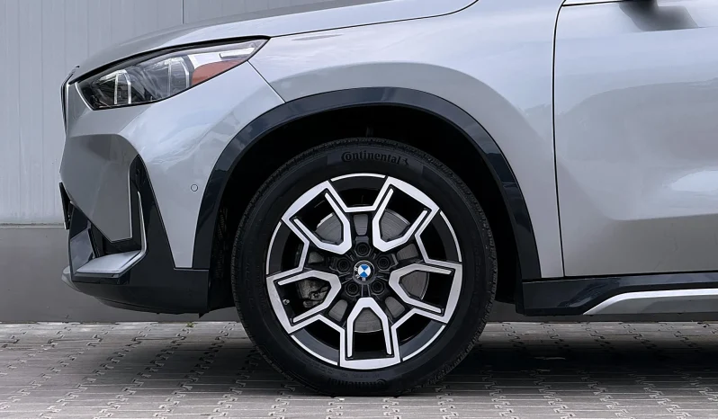
								BMW X1 full									