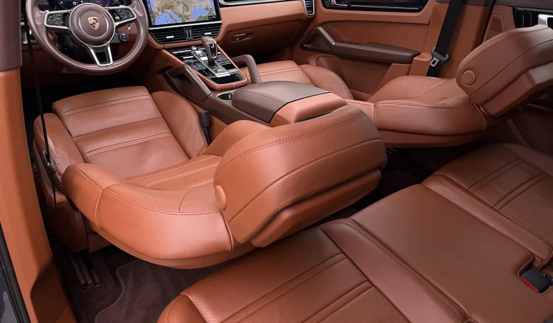 
								Porsche Cayenne Standard full									