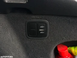 
										Porsche Macan GTS PDK full									