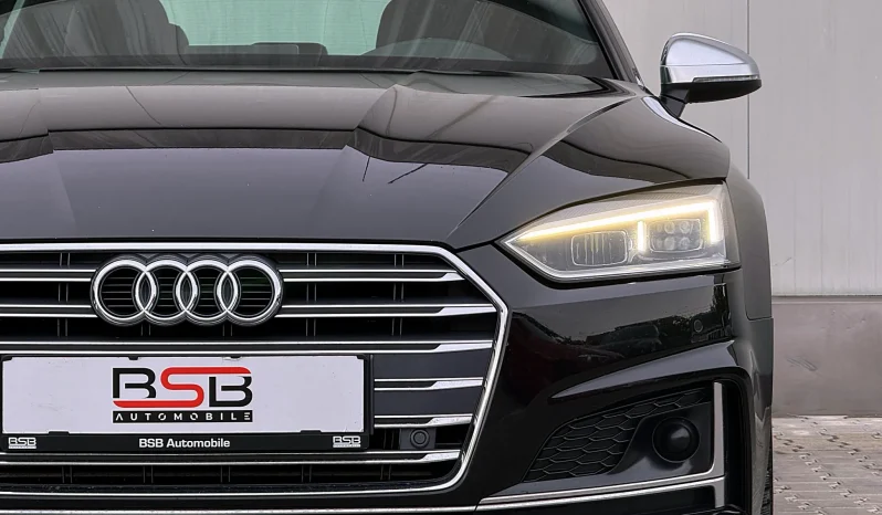 
								Audi S5 Sportback full									