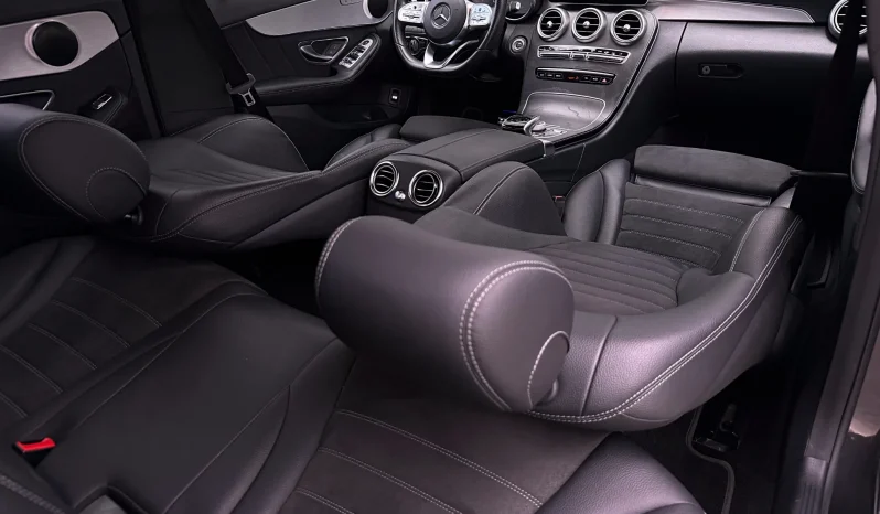 
								Mercedes-Benz C 200 9G-TRONIC AMG Line full									