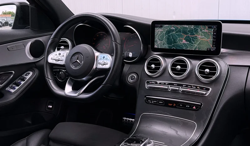 
								Mercedes-Benz C 200 9G-TRONIC AMG Line full									