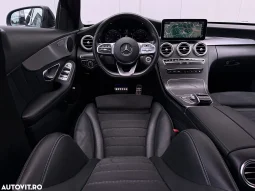 
										Mercedes-Benz C 200 9G-TRONIC AMG Line full									