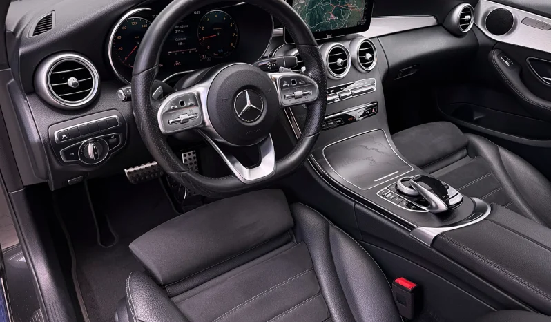 
								Mercedes-Benz C 200 9G-TRONIC AMG Line full									