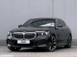 
										BMW Seria 5 550e xDrive AT PHEV full									