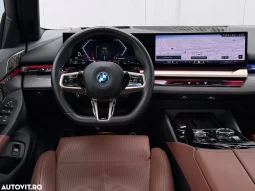 
										BMW Seria 5 550e xDrive AT PHEV full									