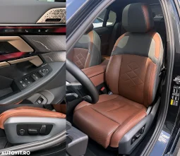 
										BMW Seria 5 550e xDrive AT PHEV full									
