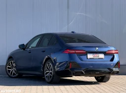 
										BMW Seria 5 520i AT MHEV full									
