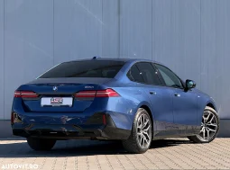
										BMW Seria 5 520i AT MHEV full									