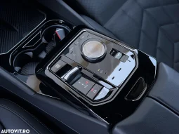 
										BMW Seria 5 520i AT MHEV full									