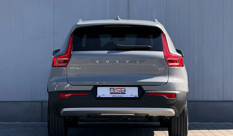 
								Volvo XC 40 B3 B DKG Plus Bright full									