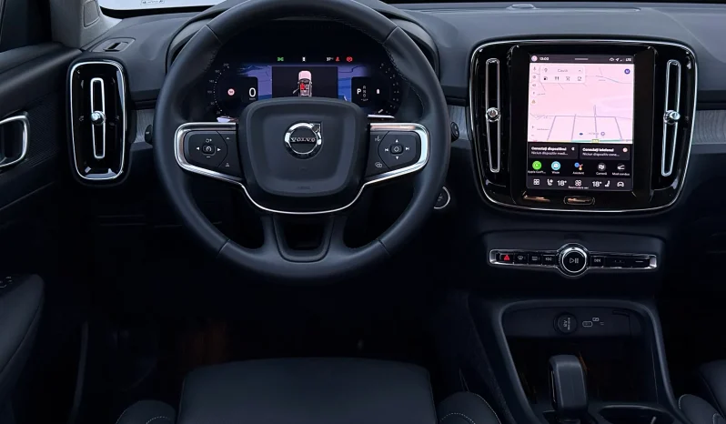 
								Volvo XC 40 B3 B DKG Plus Bright full									