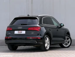 
										Audi Q5 2.0 TDI Quattro S tronic full									