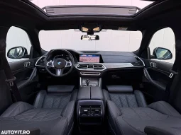 
										BMW X6 xDrive30d AT MHEV full									
