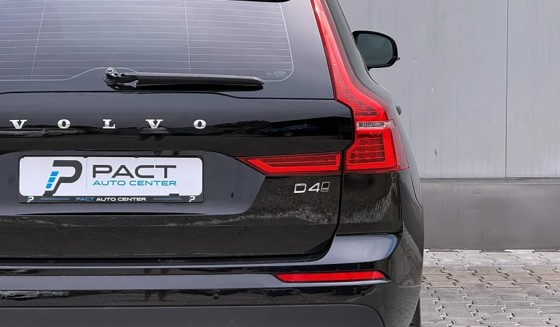 
								Volvo XC 60 D4 AWD Momentum full									