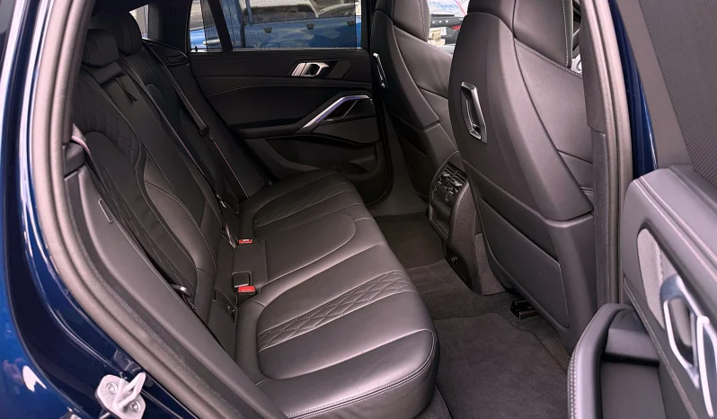 
								BMW X6 xDrive40d AT MHEV full									