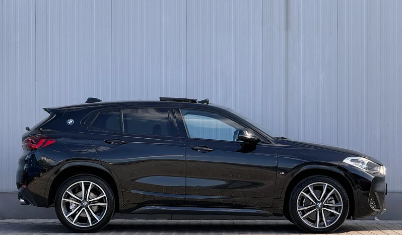 
								BMW X2 full									