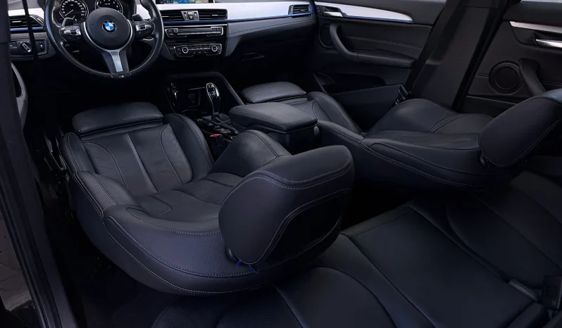 
								BMW X2 full									