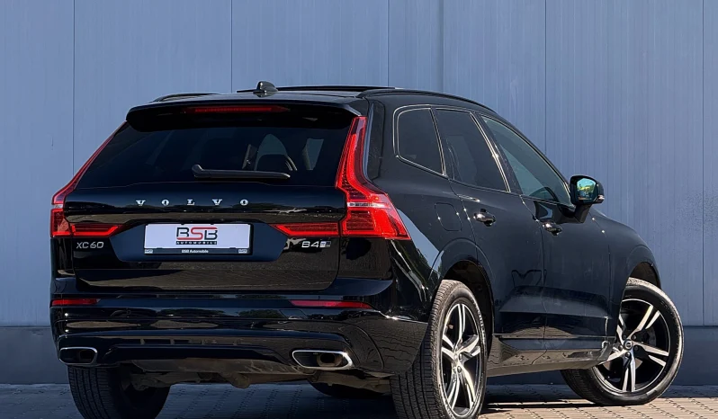 
								Volvo XC 60 B4 MHEV AWD R-Design full									