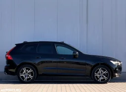 
										Volvo XC 60 B4 MHEV AWD R-Design full									
