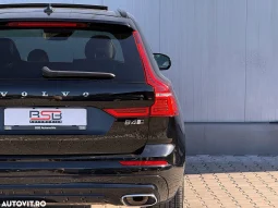 
										Volvo XC 60 B4 MHEV AWD R-Design full									