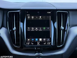 
										Volvo XC 60 B4 MHEV AWD R-Design full									