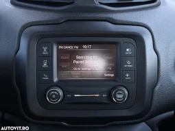 
										Jeep Renegade full									