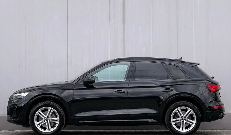 
								Audi Q5 40 TDI quattro S tronic S line business full									