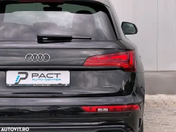 
										Audi Q5 40 TDI quattro S tronic S line business full									
