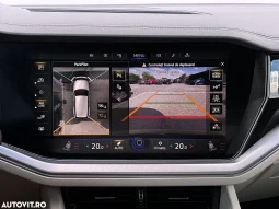
										Volkswagen Touareg 3.0 V6 TDI 4Motion DPF Automatik Elegance full									