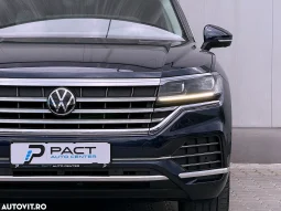 
										Volkswagen Touareg 3.0 V6 TDI 4Motion DPF Automatik Elegance full									