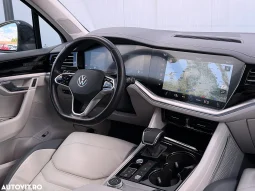 
										Volkswagen Touareg 3.0 V6 TDI 4Motion DPF Automatik Elegance full									